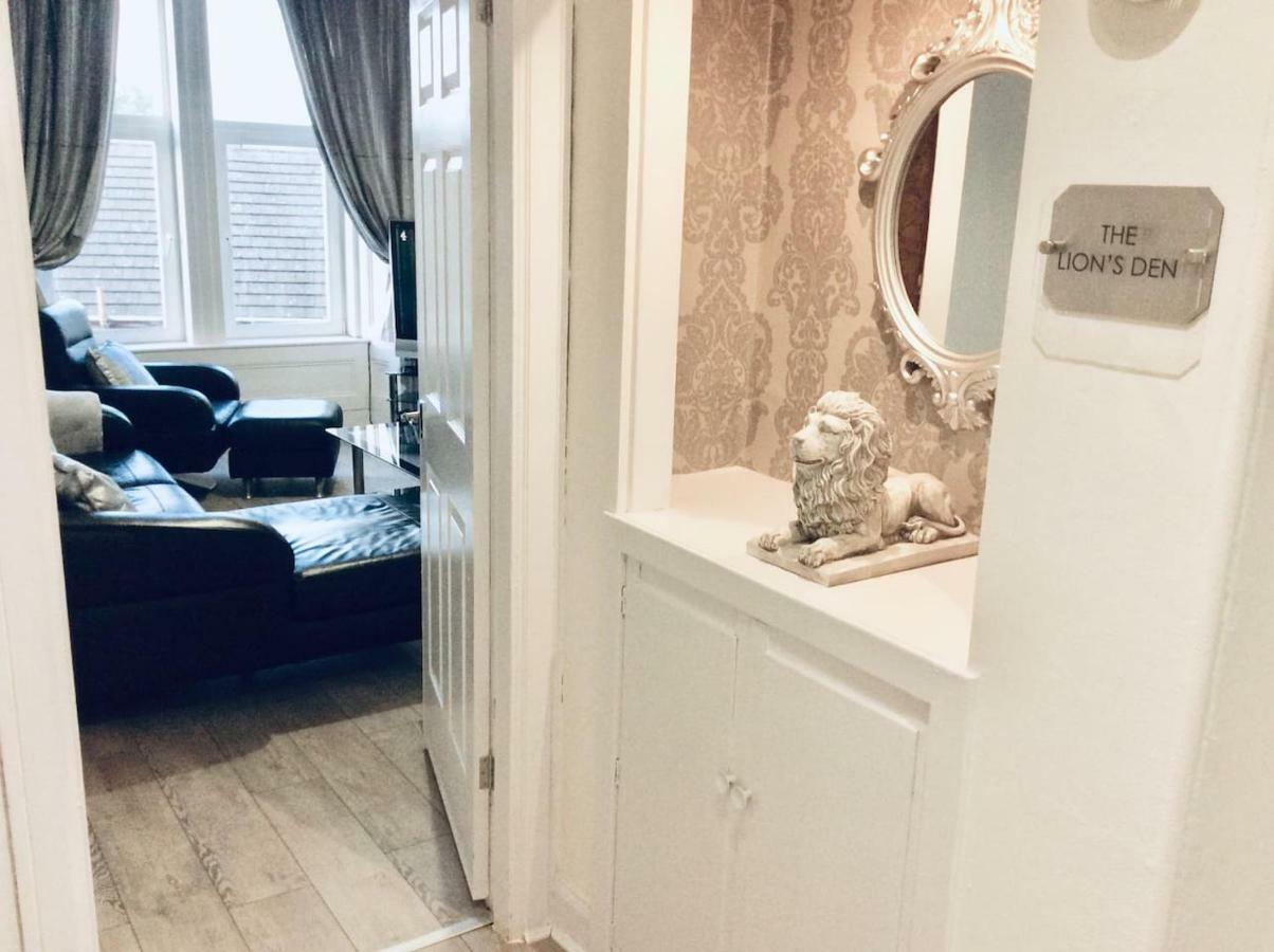 Appartamento The Lion'S Den On Royal Street Gourock Esterno foto